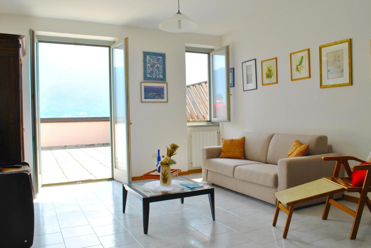 Loft With Big Terrace Lake View Apartment Сала Комачина Екстериор снимка